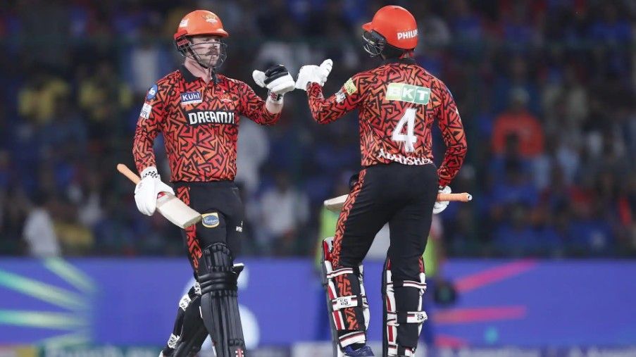 Why Powerplay Overs Continue Defining Momentum in Modern IPL Cricket Matches