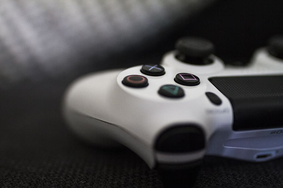 What Can Users Expect From the Sports and Gaming Features of 1XBET?